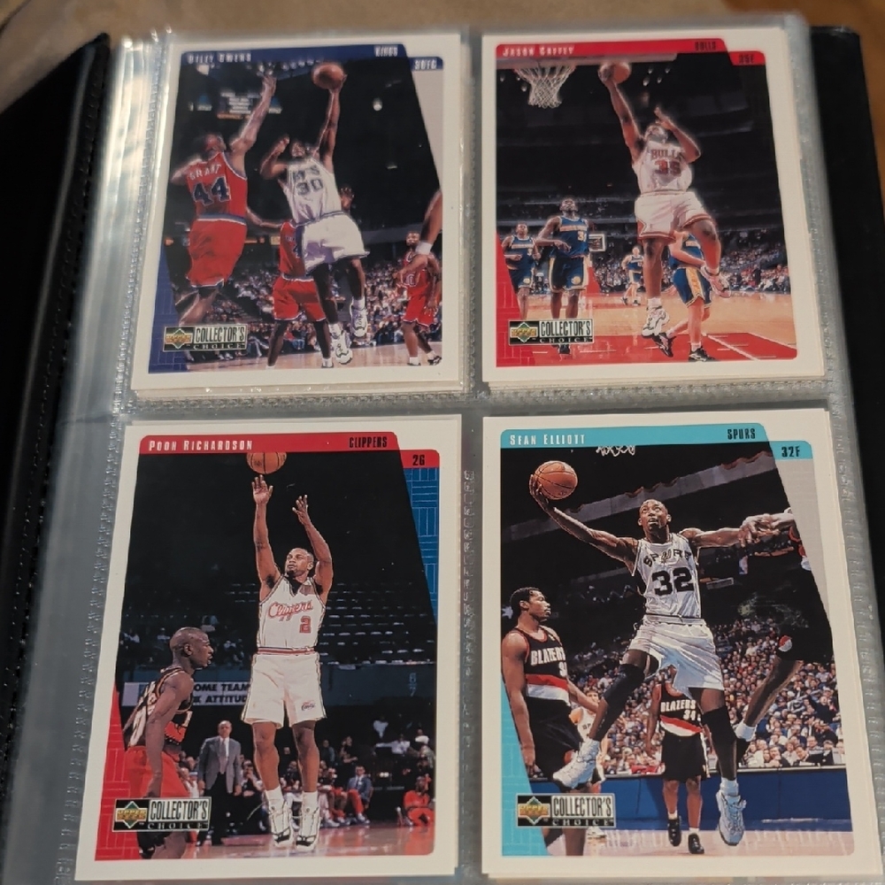 Set of 8 Basketball Trading Cards Set by Upper deck